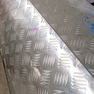 Mill finish aluminum checker plate